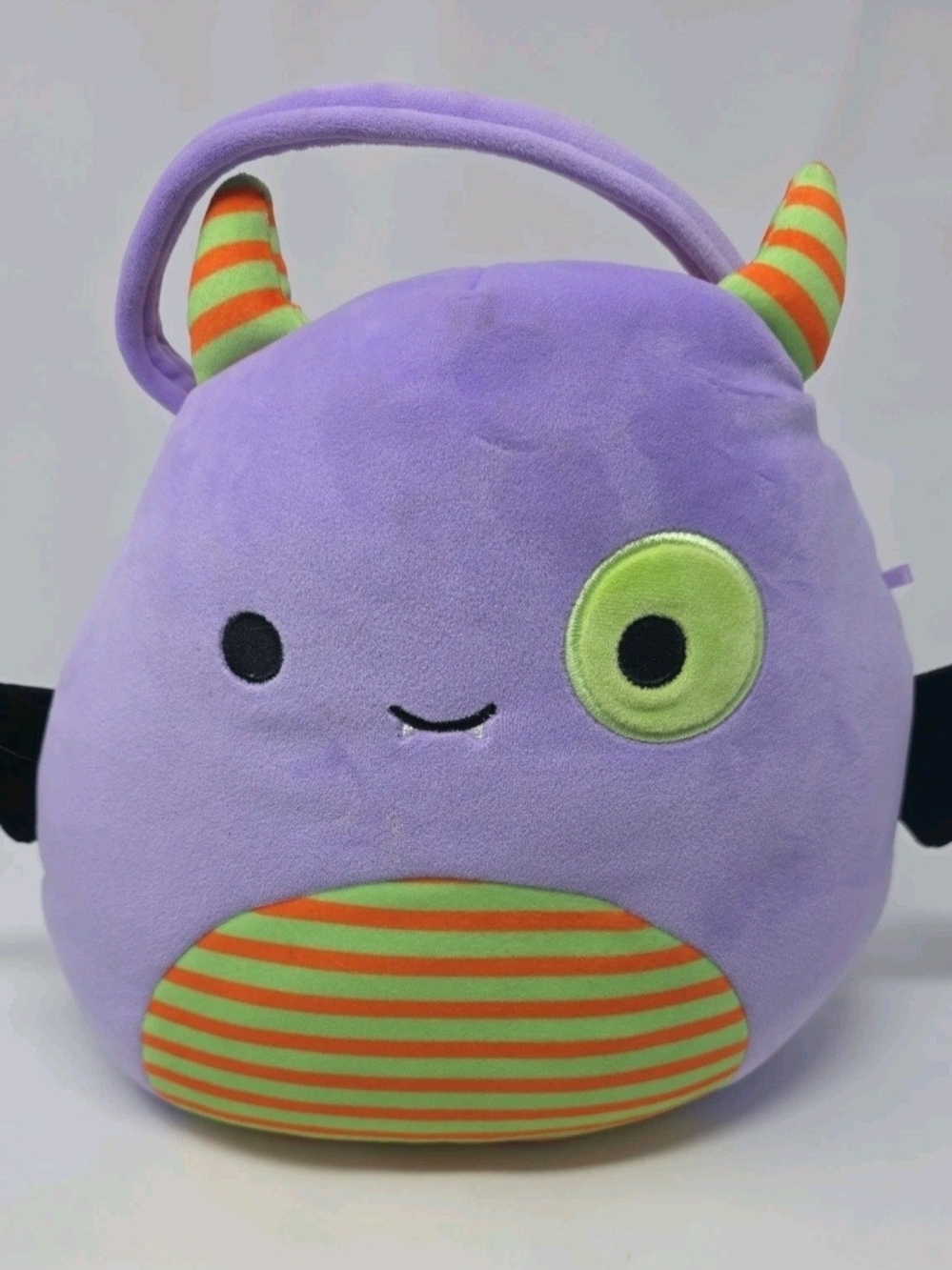 Squishmallows Blaze The Bat Treat Pail Purple Monster NWT Halloween 2022 RARE